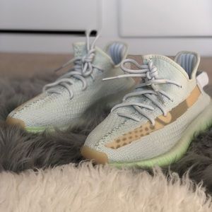 Yeezy V2 Hyperspace